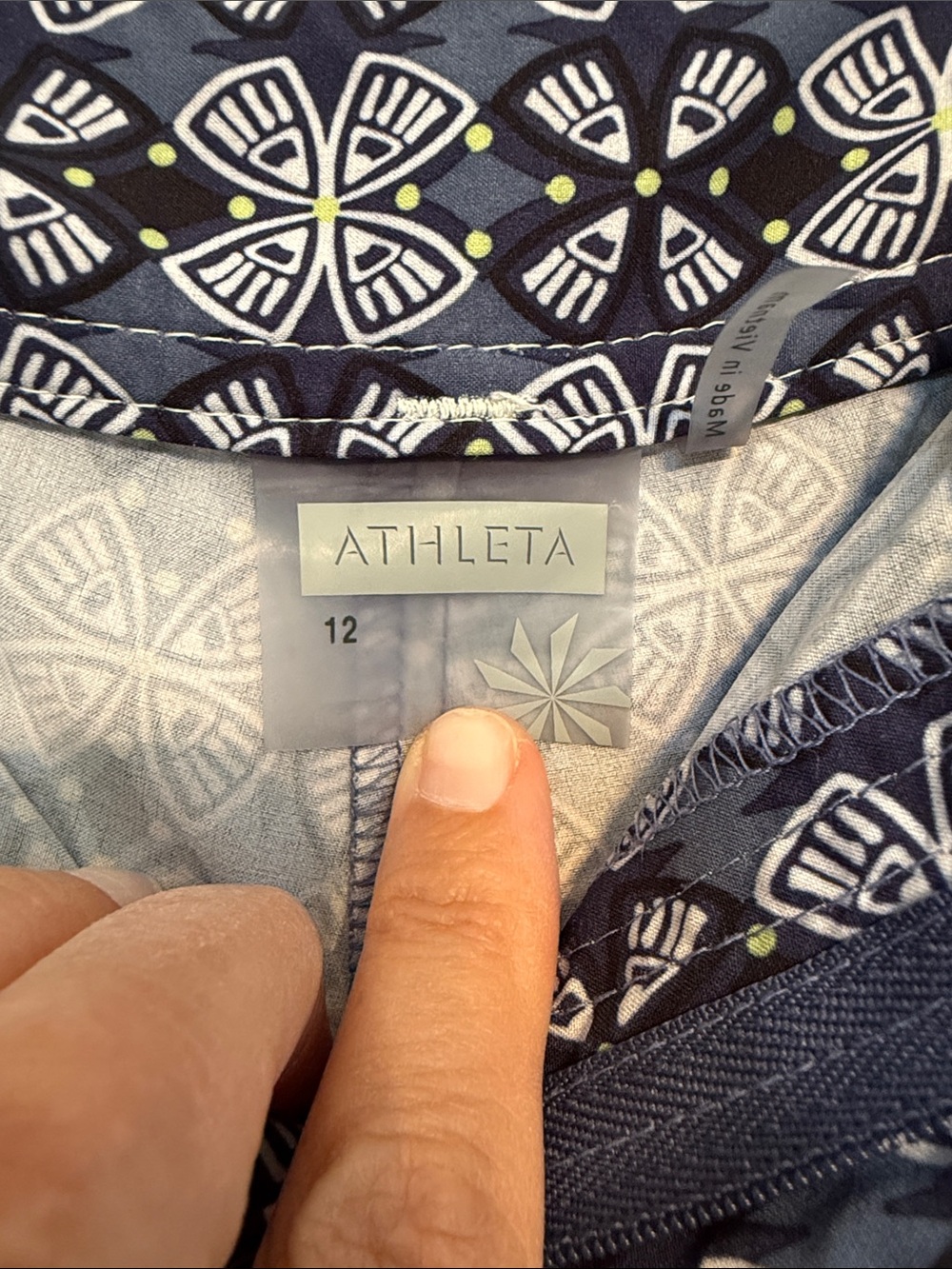 !!SALE!! Athleta Women's Black & White Printed Skort - Picture 3 of 7